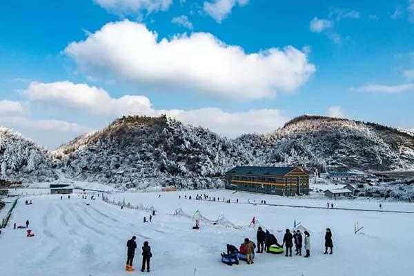 重庆哪里可以滑雪（重庆哪里可以滑雪）-图2