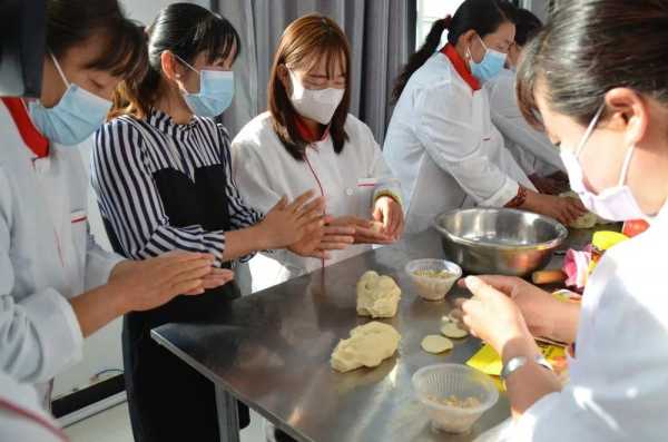 学面去哪里学（想学习面点培训，哪里比较好）-图2