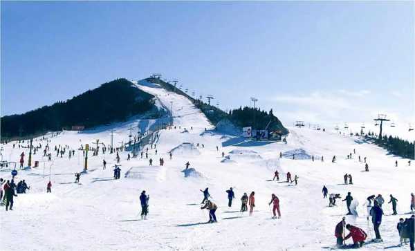 冬季滑雪哪里好（冬季滑雪哪里好玩）-图3